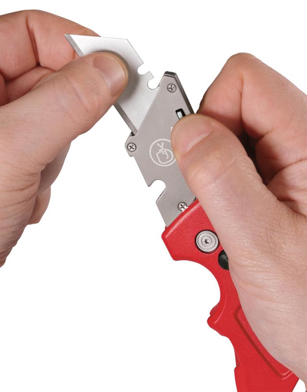 Milwaukee Fastback Flip-Blade Utility Knife - Ascmtools