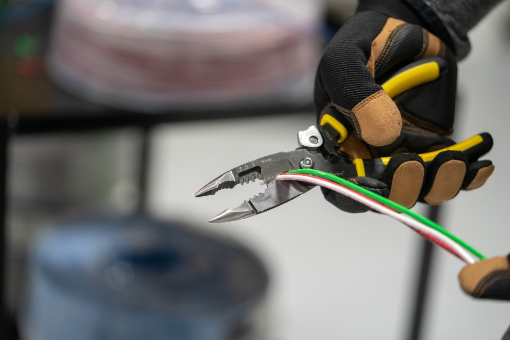 Southwire 5 in 1 Multi Tool Pliers - Ascmtools