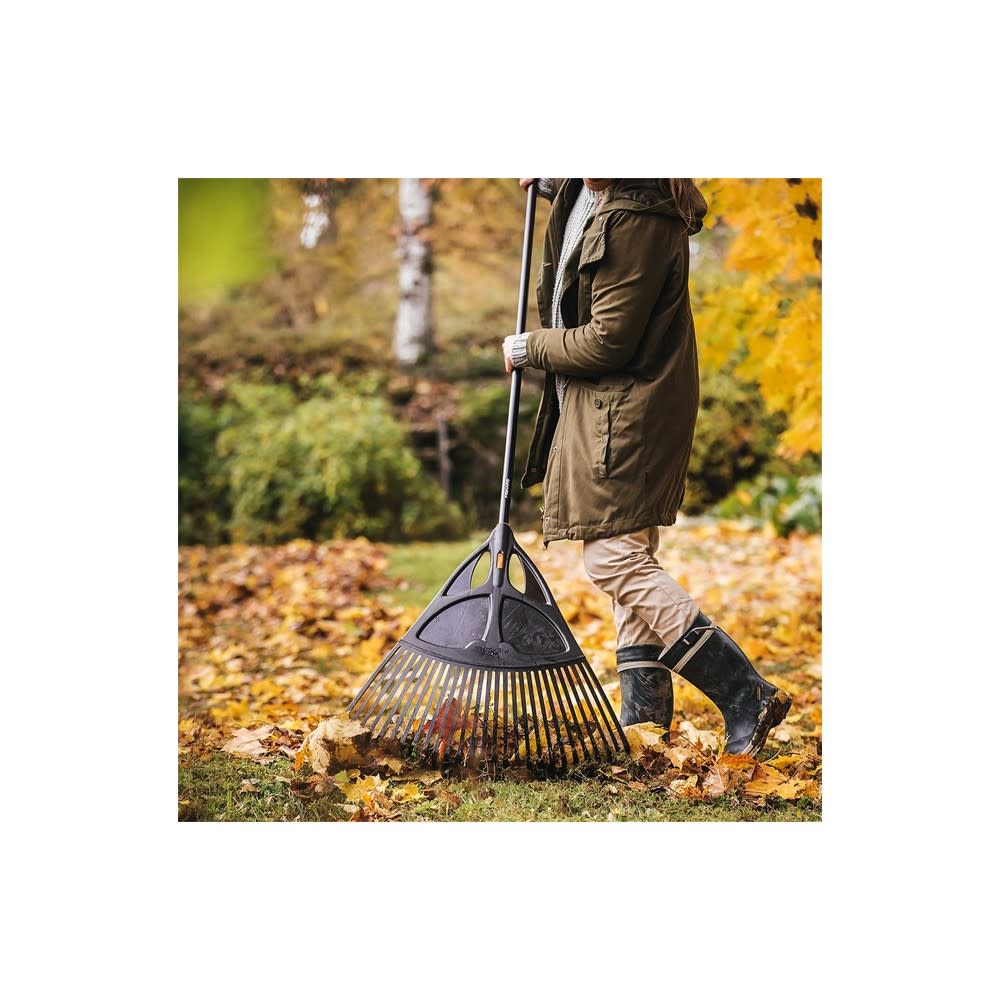 Fiskars 27 Tine Poly Leaf Rake with Aluminum Handle - Ascmtools
