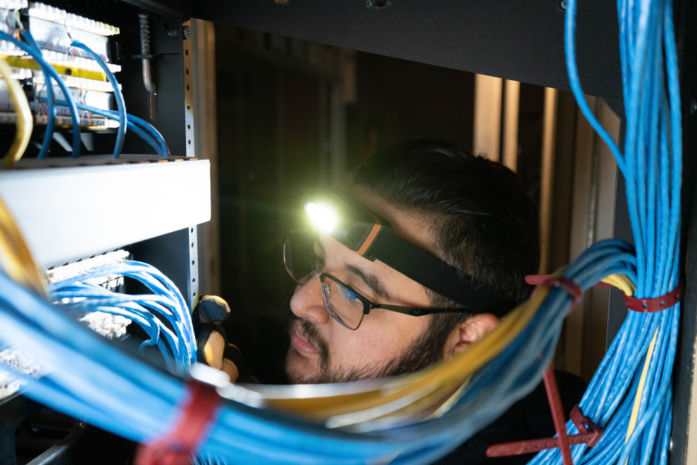 Southwire 120 Lumen LED Headlamp - Ascmtools