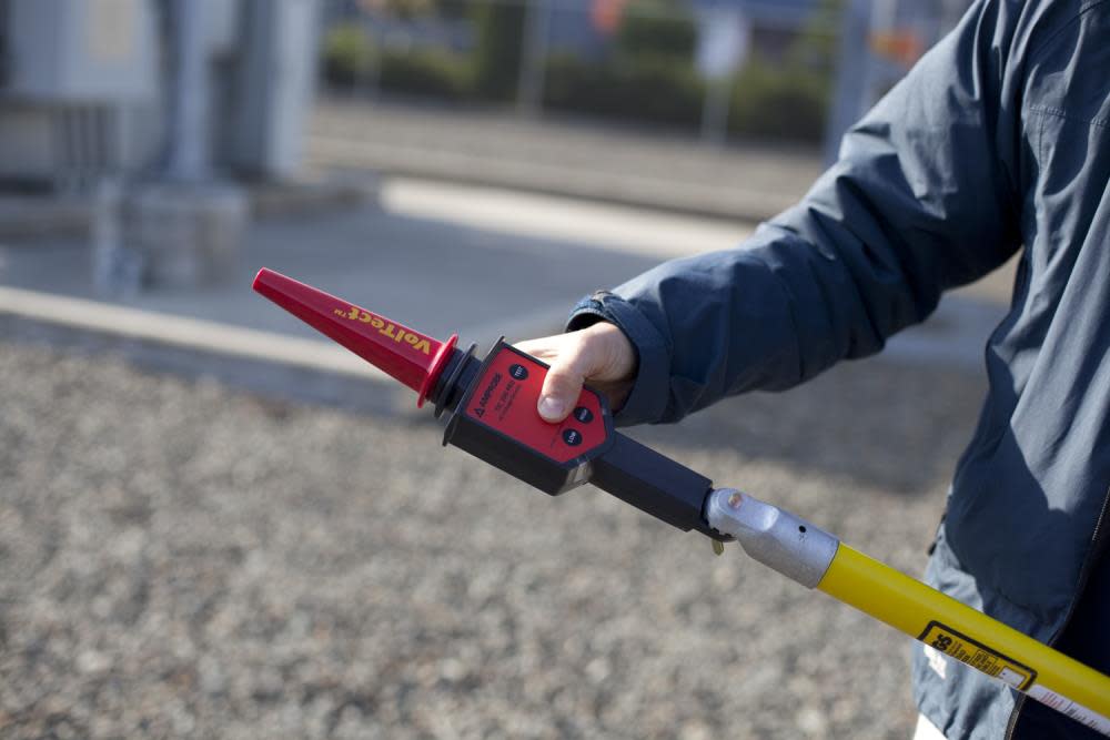 Amprobe TIC 300 PRO High Voltage Detector - Ascmtools