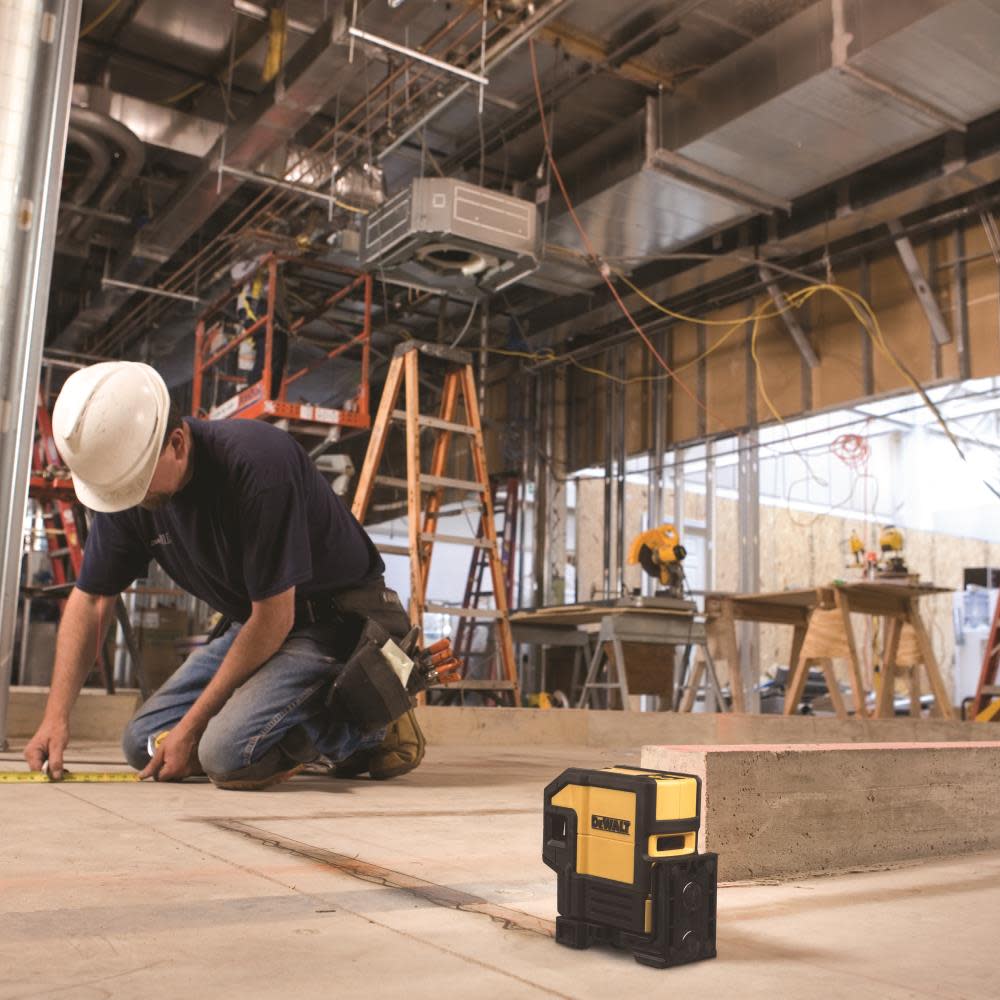 DEWALT Self Leveling Spot Beams and Horizontal Line - Ascmtools