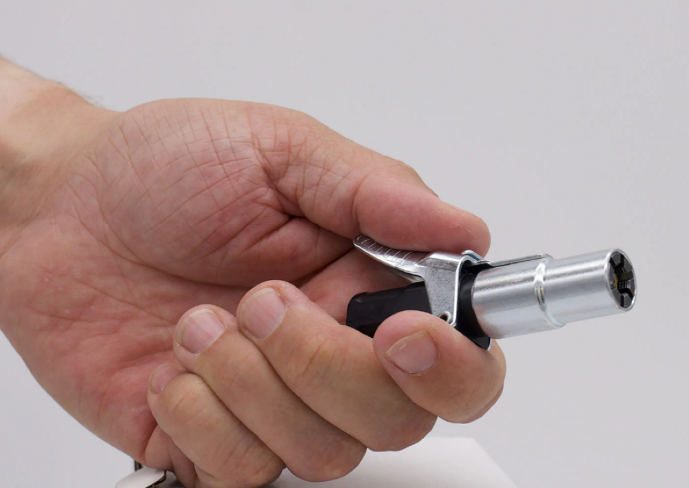 Lock N Lube LOCKNFLATE Closed Air Chuck - Ascmtools