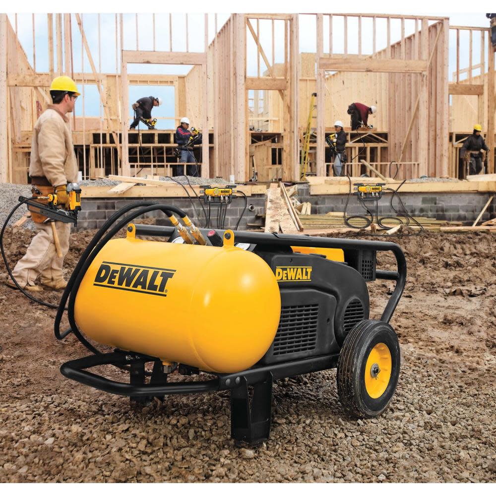 DEWALT D55040 Quadraport Regulated Line Splitter (D55040) - Ascmtools
