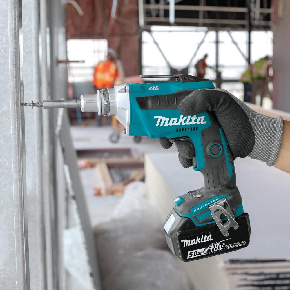 Makita 18V LXT 2pc Combo Kit with Collated Auto Feed Screwdriver Magazine - Ascmtools