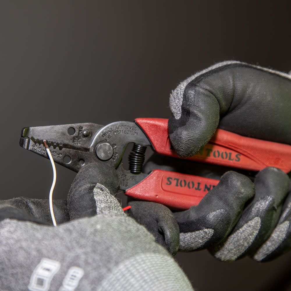 Klein Tools Wire Stripper/Cutter 16-26 AWG STRD - Ascmtools