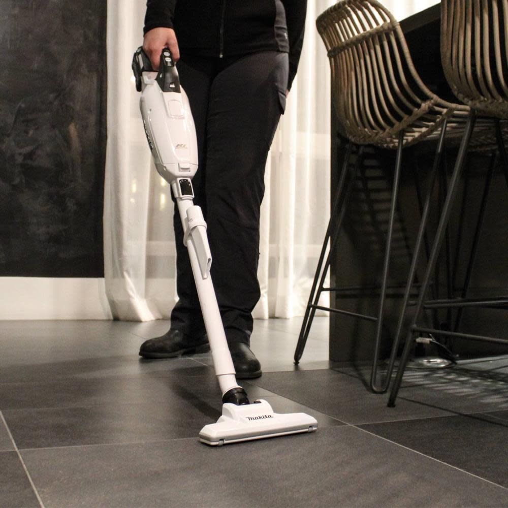 Makita 40V max XGT Vacuum 4 Speed Compact Stick Kit with Dust Bag - Ascmtools