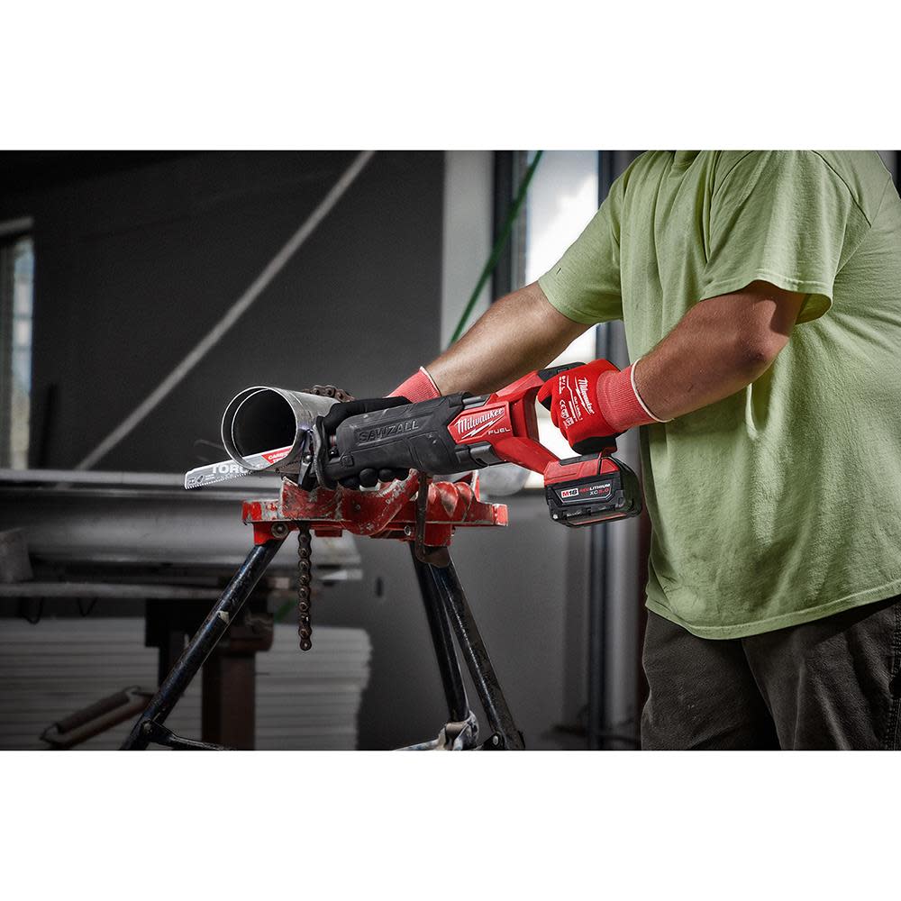 Milwaukee M18 FUEL SAWZALL Reciprocating Saw – 1 Battery XC5.0 Kit - Ascmtools