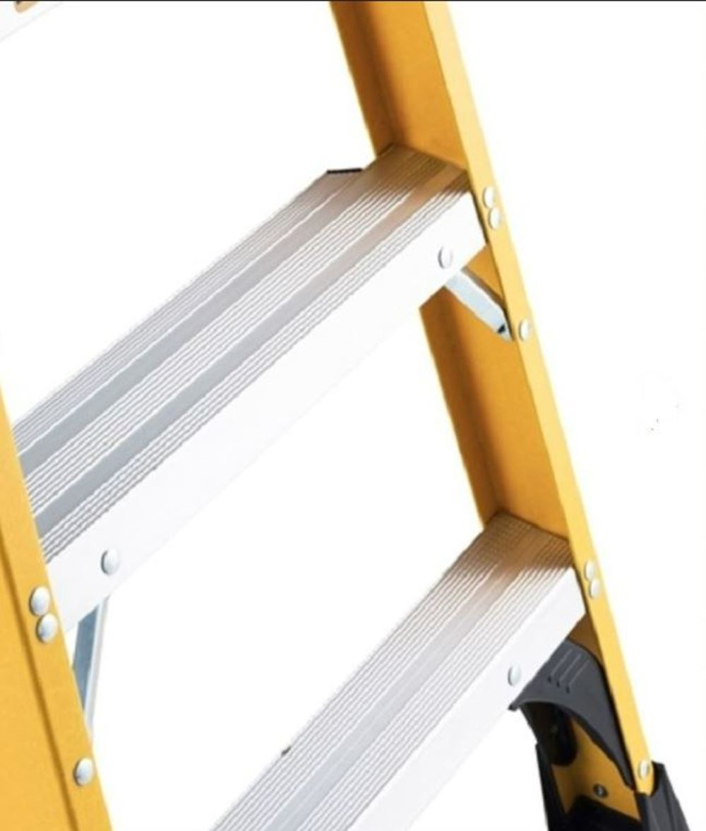 DEWALT Stepladder 500lb Rated FG 6′ - Ascmtools