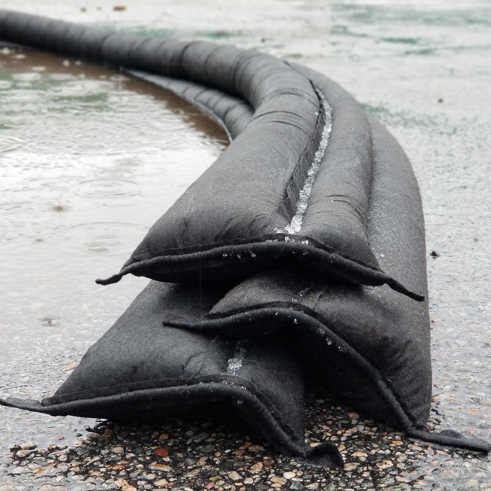 Quick Dam Flood Barrier 17ft 1/Pk - Ascmtools