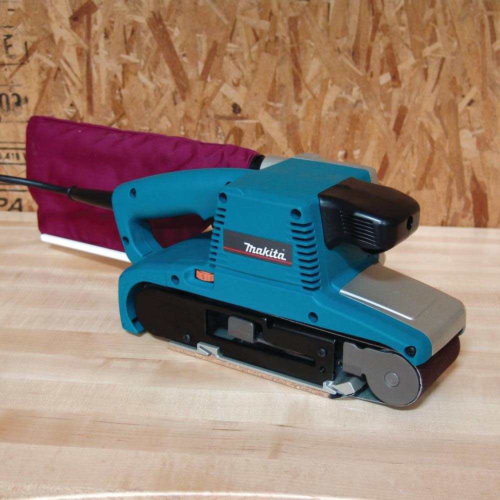Makita 3 In. x 24 In. Belt Sander - Ascmtools
