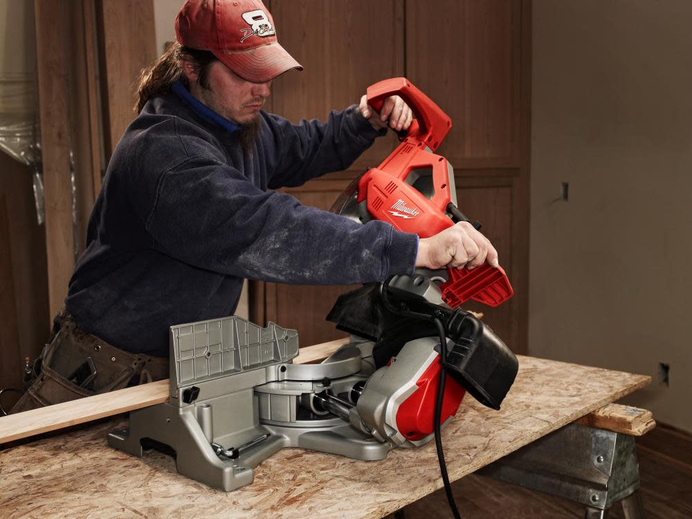 Milwaukee Factory Reconditioned 12-in Dual-Bevel Sliding Compound Miter Saw - Ascmtools