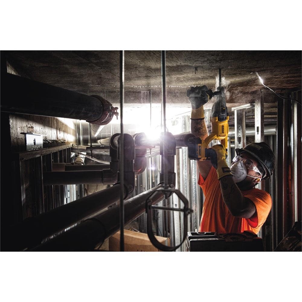 DEWALT 20V MAX XR 1″ Rotary Hammer Drill D Handle & Battery Starter Kit Bundle - Ascmtools