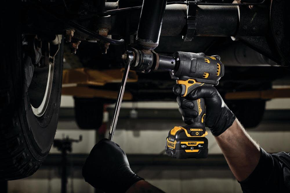 DEWALT 12V MAX Impact Wrench Kit 1/2″ - Ascmtools