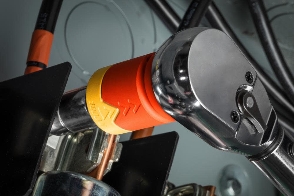 Crescent APEX CRESCENT eSHOK-GUARD Socket Isolator 1/2″ x 2-1/2″ - Ascmtools