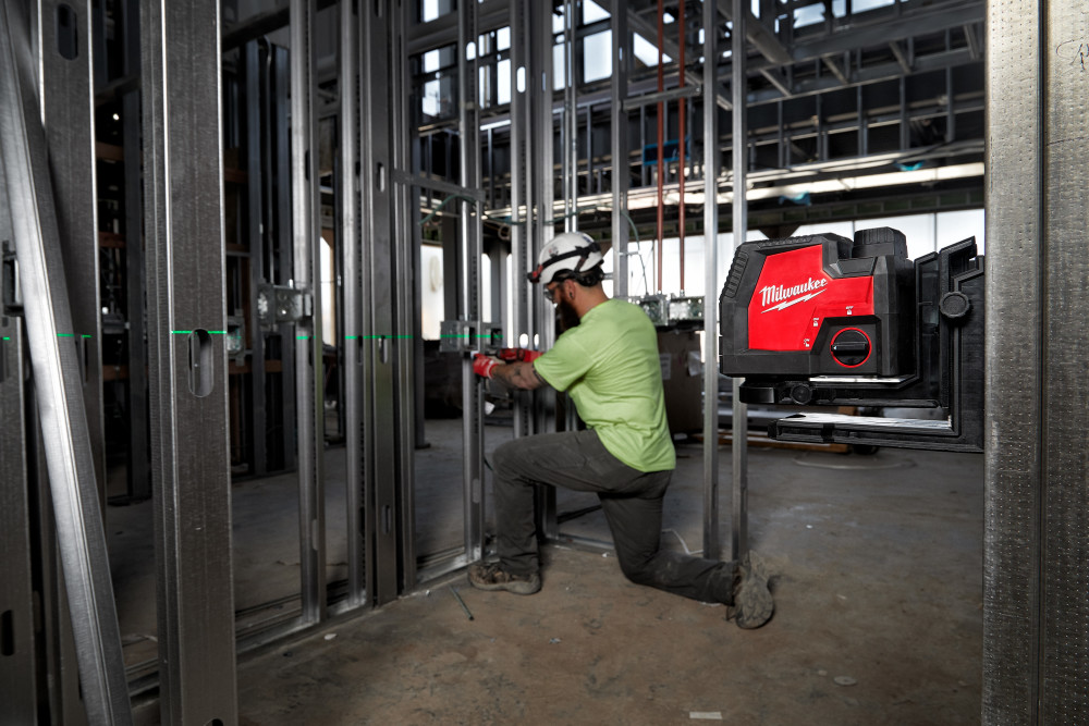 Milwaukee Green Beam Laser Cross Line Plumb Point USB Rechargeable - Ascmtools