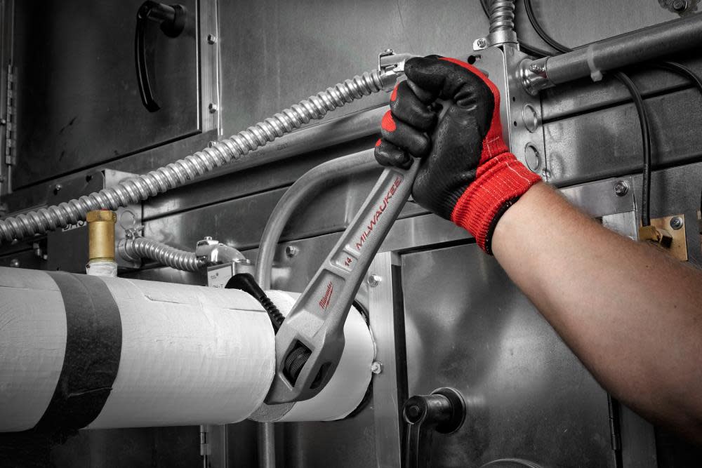 Milwaukee 14 in. Aluminum Offset Pipe Wrench - Ascmtools