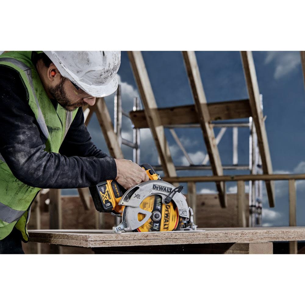 DEWALT Elite Series Circular Saw Blade 4pk Bundle with BONUS ToughSeries Tape Measure 35′ - Ascmtools