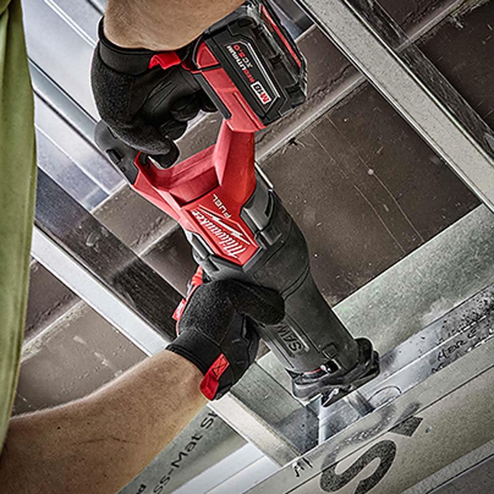 Milwaukee M18 FUEL SAWZALL Reciprocating Saw with ONE-KEY – 2 Battery XC5.0 Kit - Ascmtools