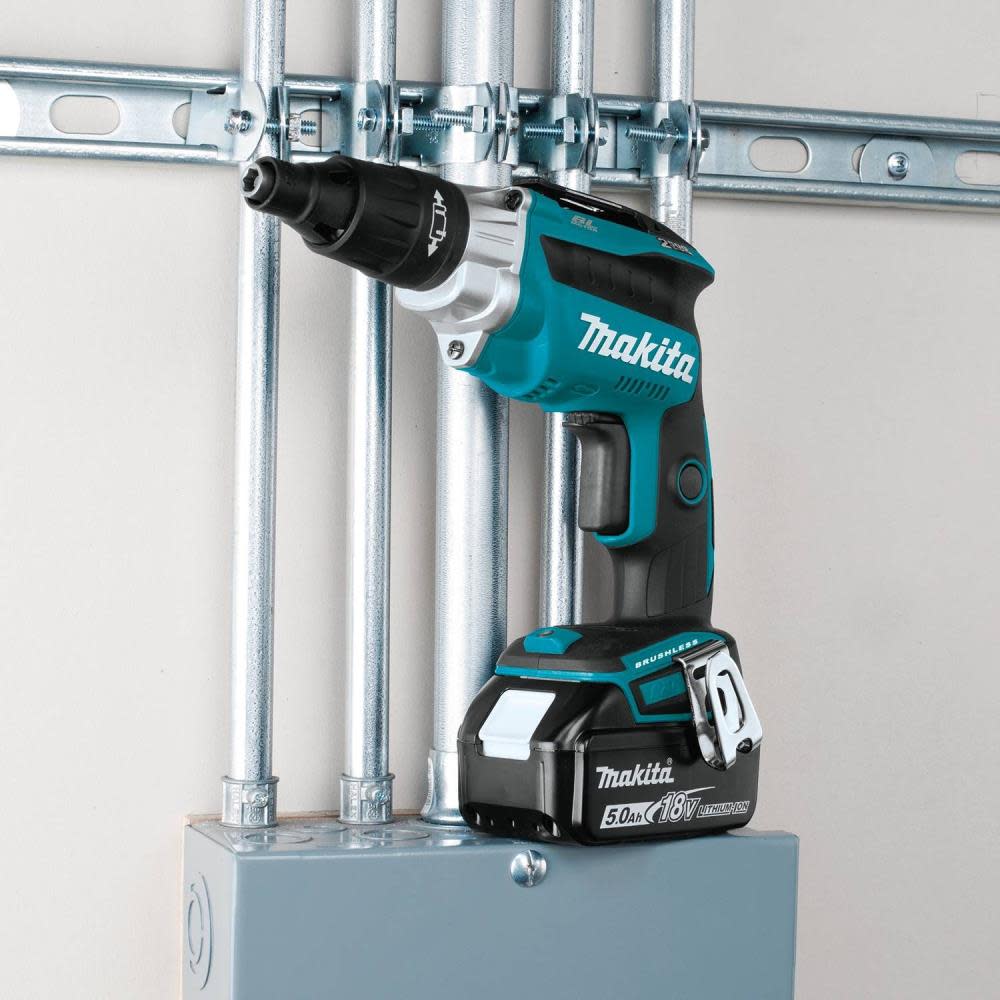 Makita 18V LXT Lithium-Ion Brushless Cordless 2500 RPM Screwdriver Kit (5.0Ah) - Ascmtools