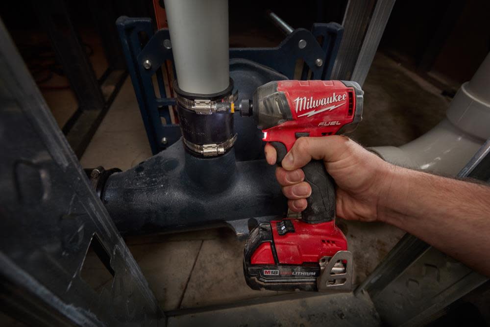 Milwaukee M18 FUEL 2-Tool Hammer Drill & SURGE Hydraulic Driver Combo Kit - Ascmtools