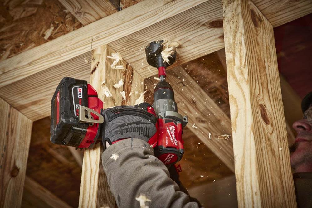 Milwaukee M18 FUEL 2-Tool Hammer Drill/Impact Driver Combo Kit - Ascmtools