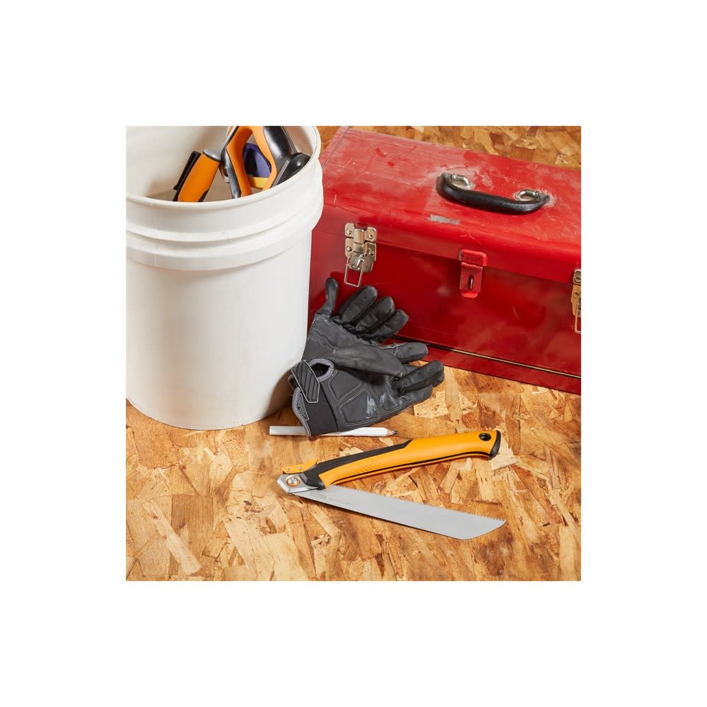Fiskars Pro Power Tooth 10″ Folding Pull Saw - Ascmtools