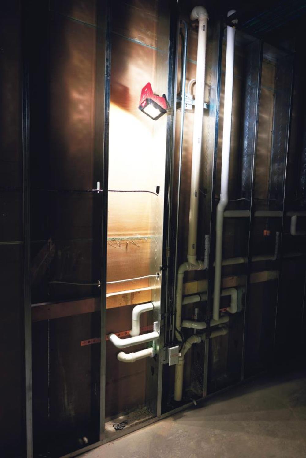 Milwaukee M12 Compact Flood Light Reconditioned - Ascmtools