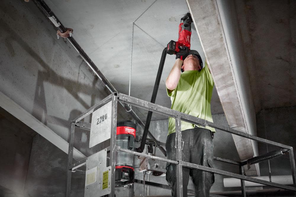 Milwaukee M18 FUEL 3-in-1 Backpack Vacuum - Ascmtools