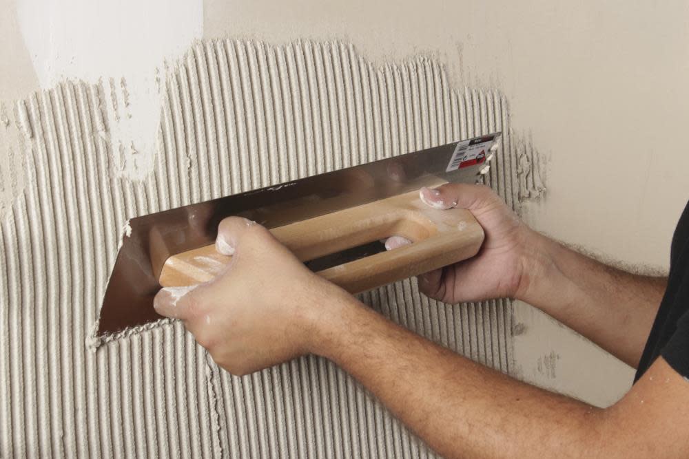 Rubi Tools Steel Notched Trowel 19 In. (48 cm.) 3/8 In. x 3/8 In. (8 x 8 mm.) - Ascmtools