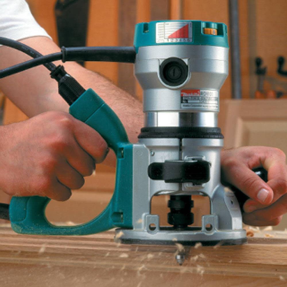 Makita 2-1/4 H.P.* D-Handle Router - Ascmtools