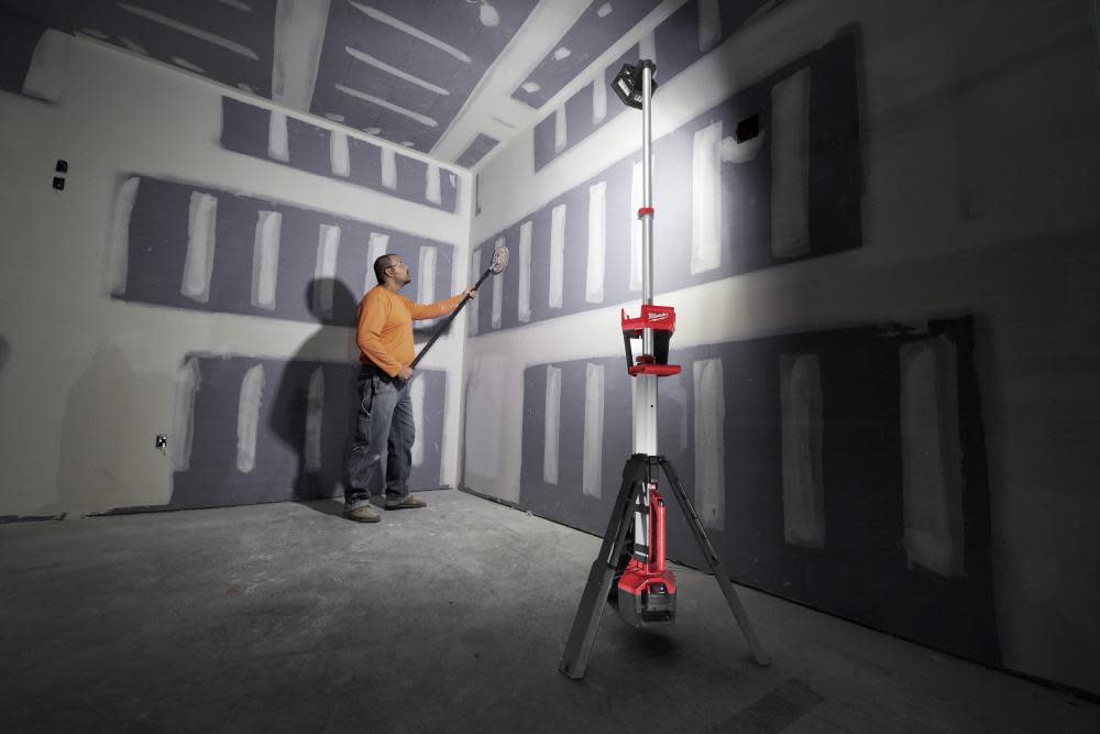 Milwaukee M18 ROCKET Dual Power Tower Light - Ascmtools
