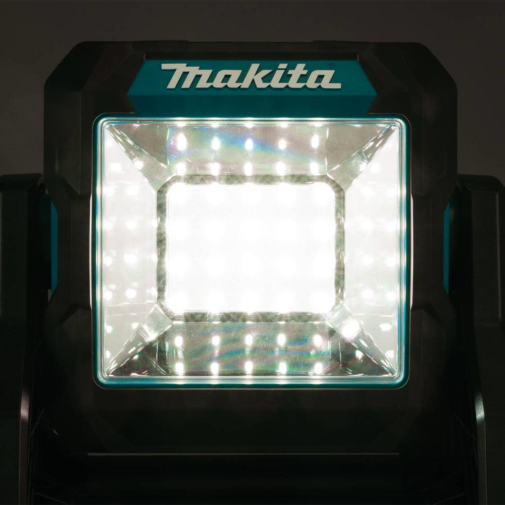 Makita 40V max XGT L.E.D. Work Light Cordless Bare Tool - Ascmtools