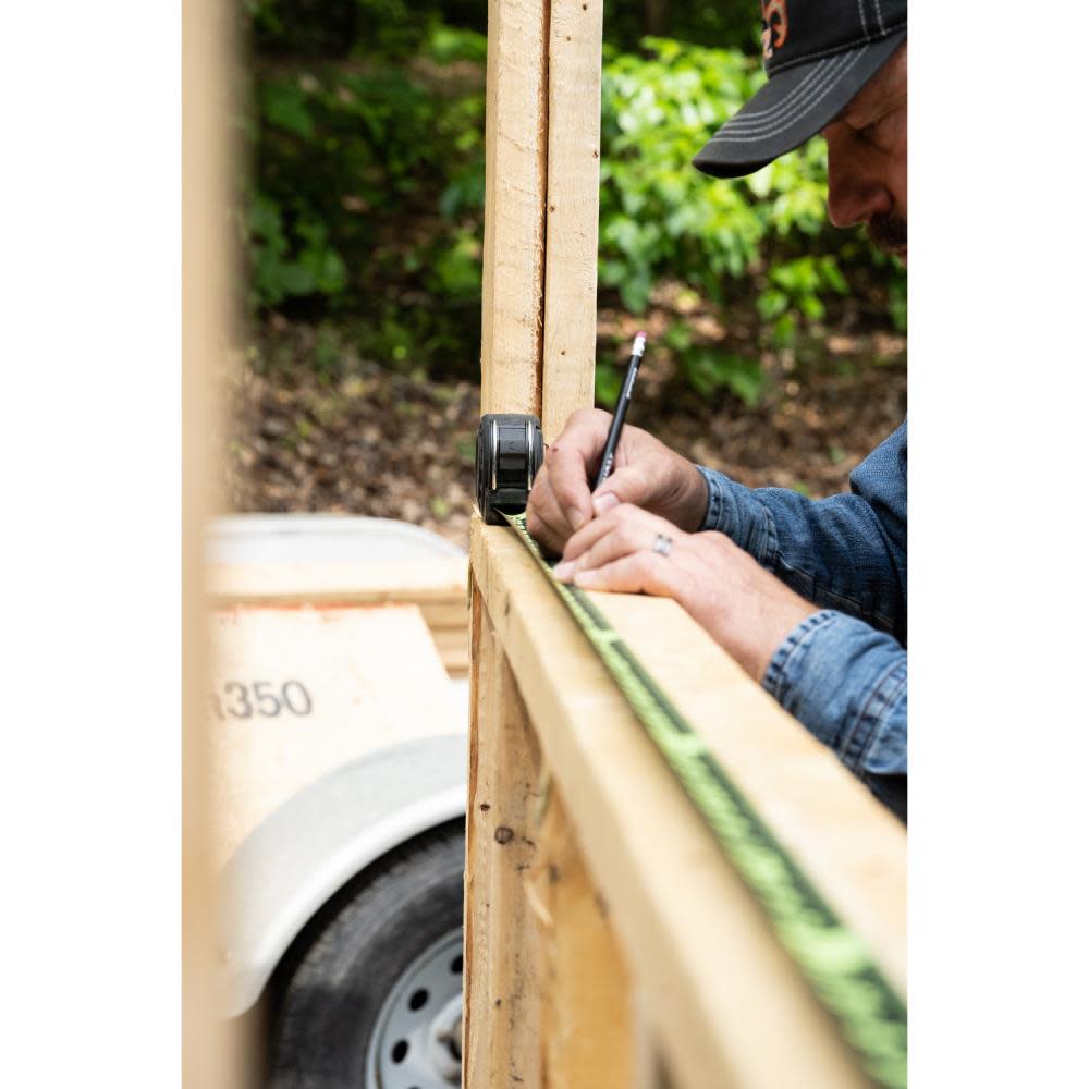 Crescent Lufkin Shock Force Nite Eye Tape Measure 35′ x 1 3/16″ - Ascmtools