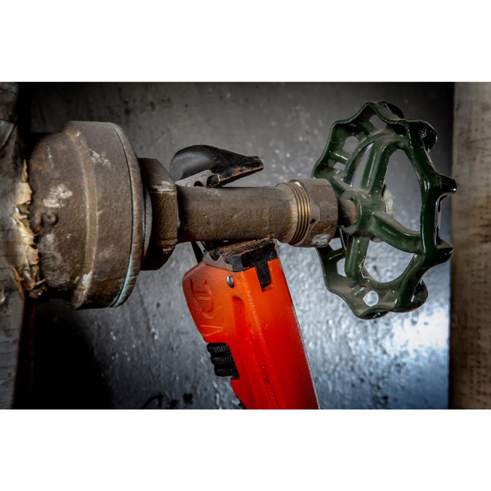 Crescent 18″ Cast Iron K9 Jaw Pipe Wrench - Ascmtools