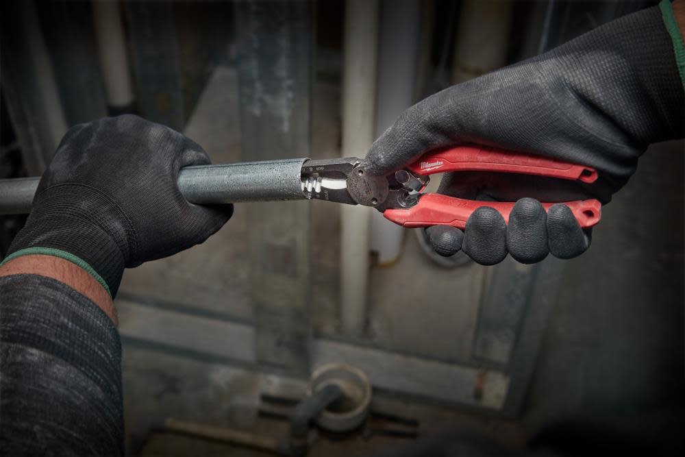 Milwaukee Electricians Combination Wire Pliers - Ascmtools
