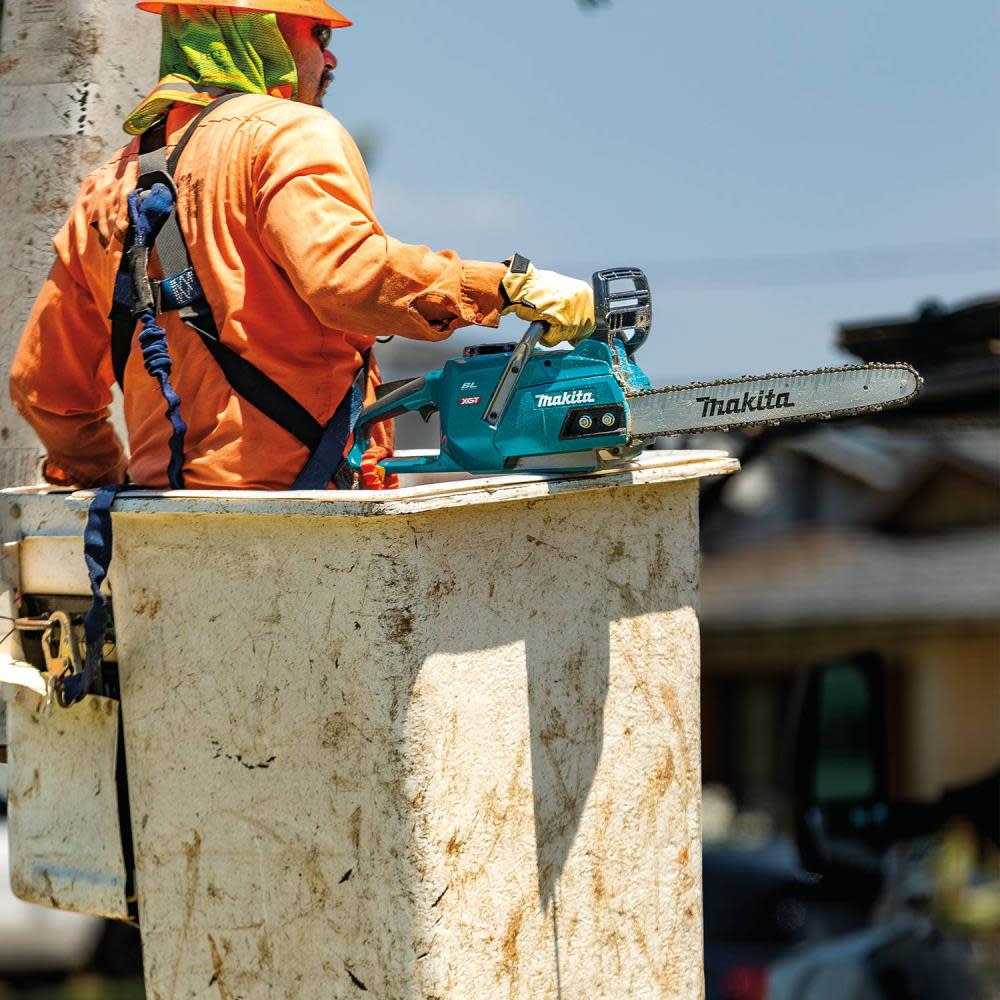 Makita 40V max XGT 18″ Chainsaw 5Ah Kit - Ascmtools