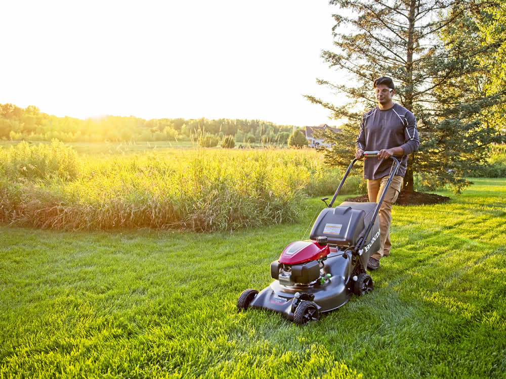 Honda 21 In. Steel Deck Self Propelled 3-in-1 Lawn Mower with GCV170 Engine Auto Choke and Smart Drive - Ascmtools