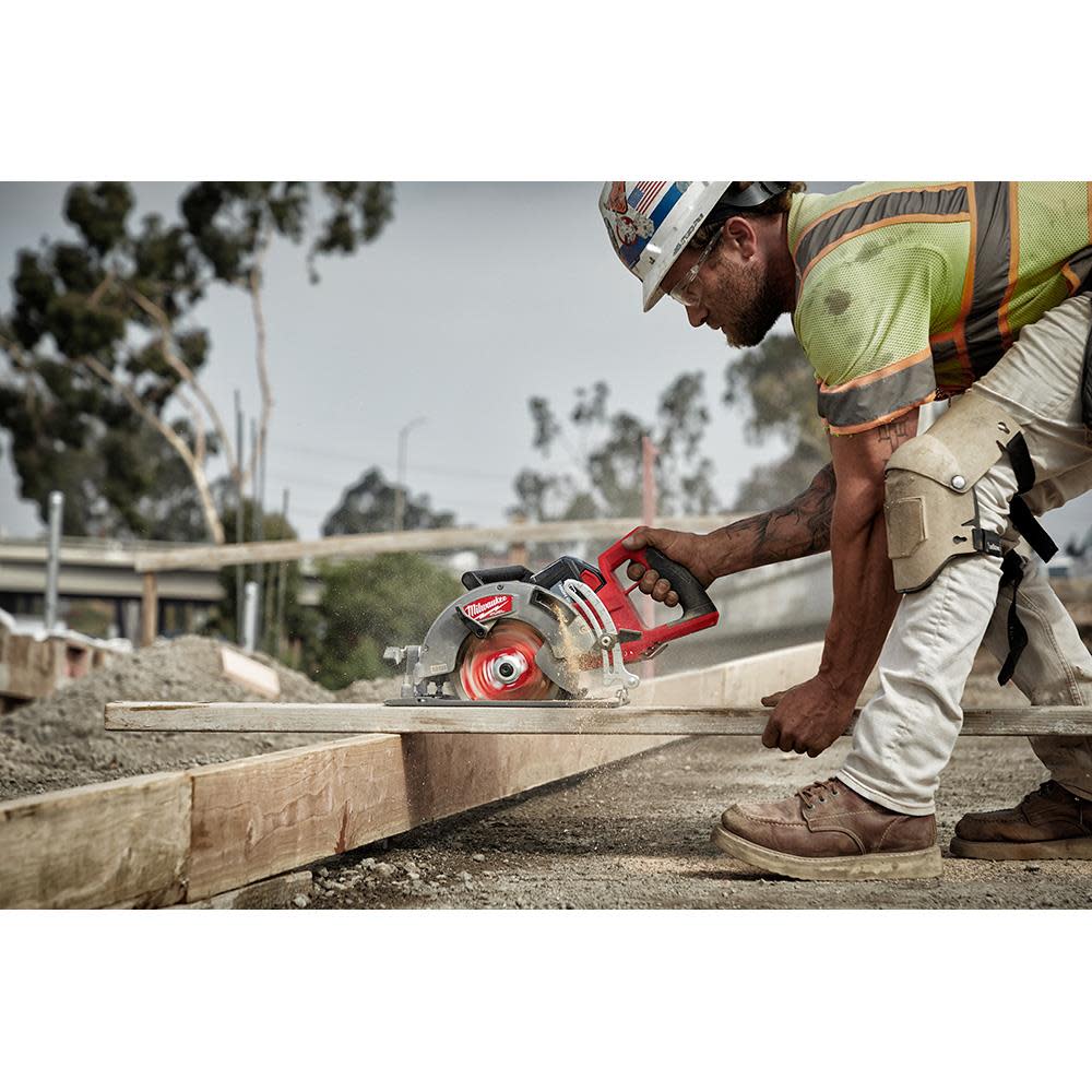 Milwaukee M18 FUEL Rear Handle 7-1/4 in. Circular Saw Kit - Ascmtools