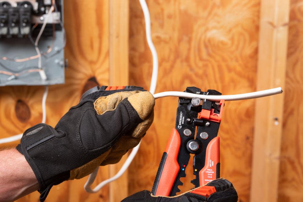 Crescent 8″ Self Adjusting Wire Stripper & Cutter - Ascmtools