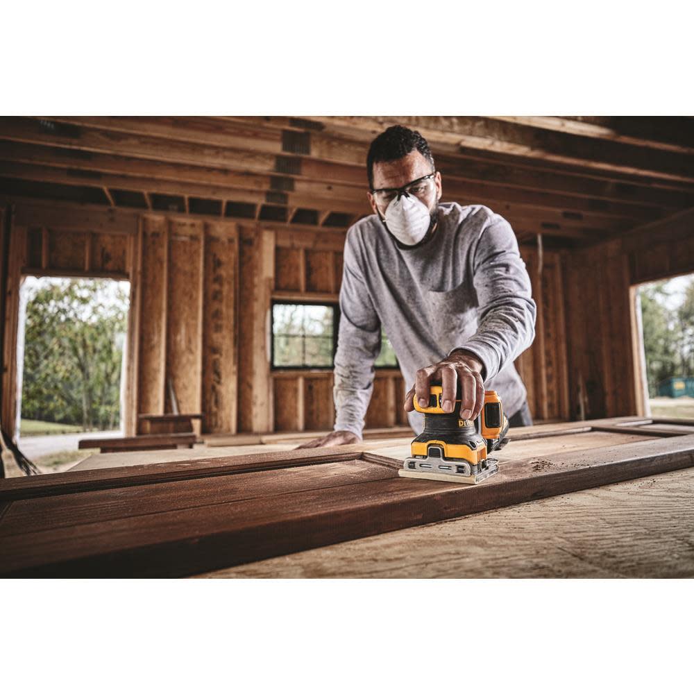 DEWALT 20V MAX XR Cordless 1/4 Sheet Variable-Speed Sander Kit (5.0 Ah Battery) - Ascmtools