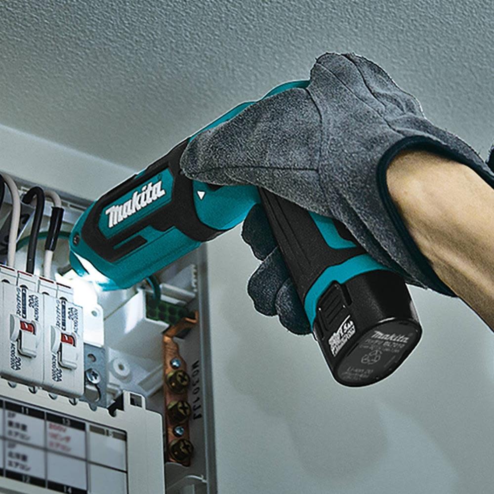 Makita 7.2V Lithium-Ion Cordless 1/4″ Hex Impact Driver Kit - Ascmtools