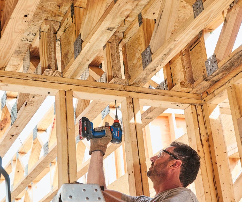 Bosch 18V Freak 1/4″ & 1/2″ Impact Driver Kit - Ascmtools