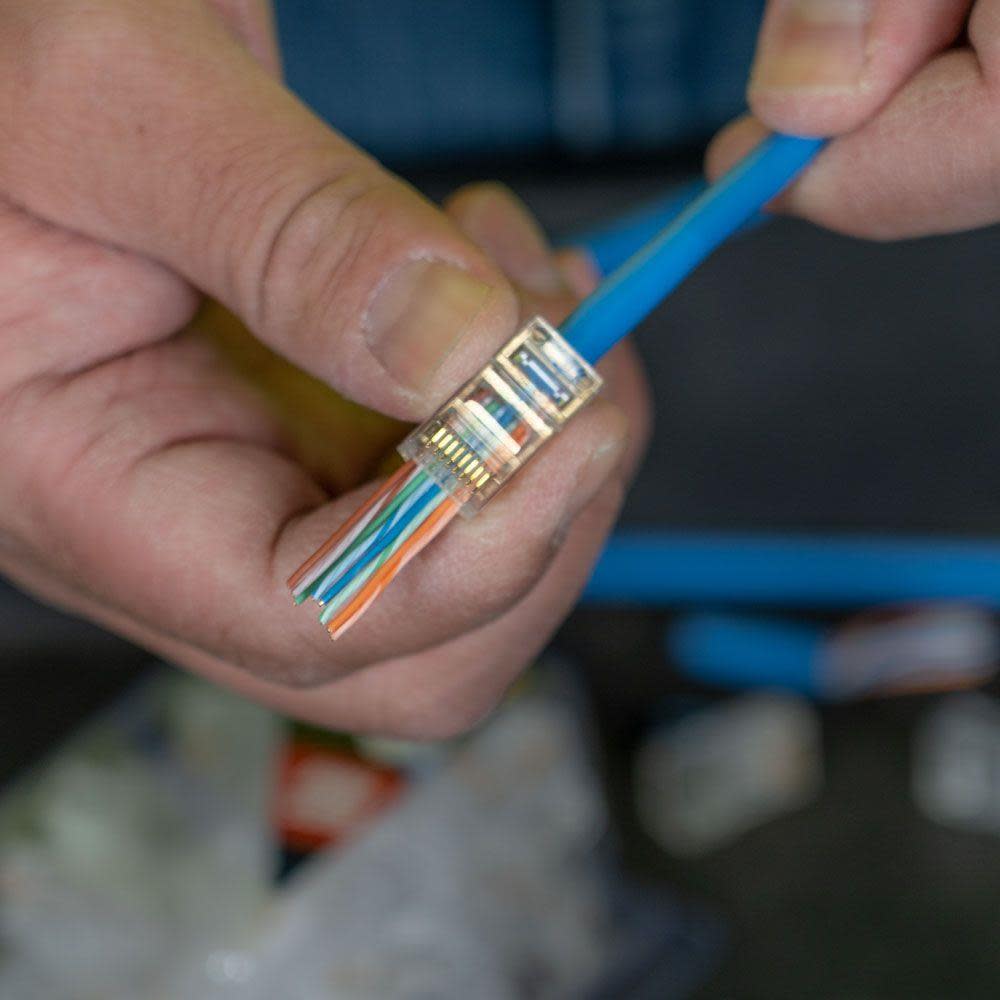 Klein Tools Pass-Thru Data Plug CAT5E 50 Pk - Ascmtools