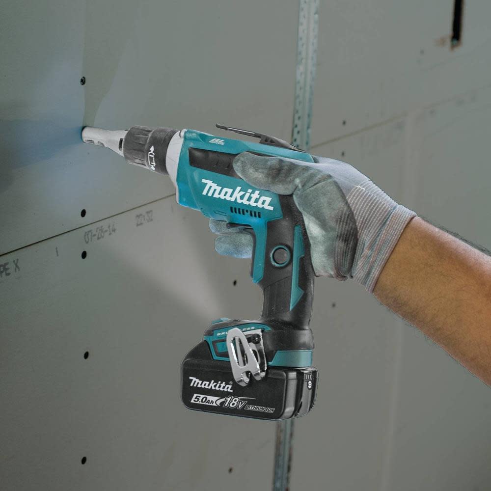 Makita 18V LXT 2pc Combo Kit with Collated Auto Feed Screwdriver Magazine - Ascmtools