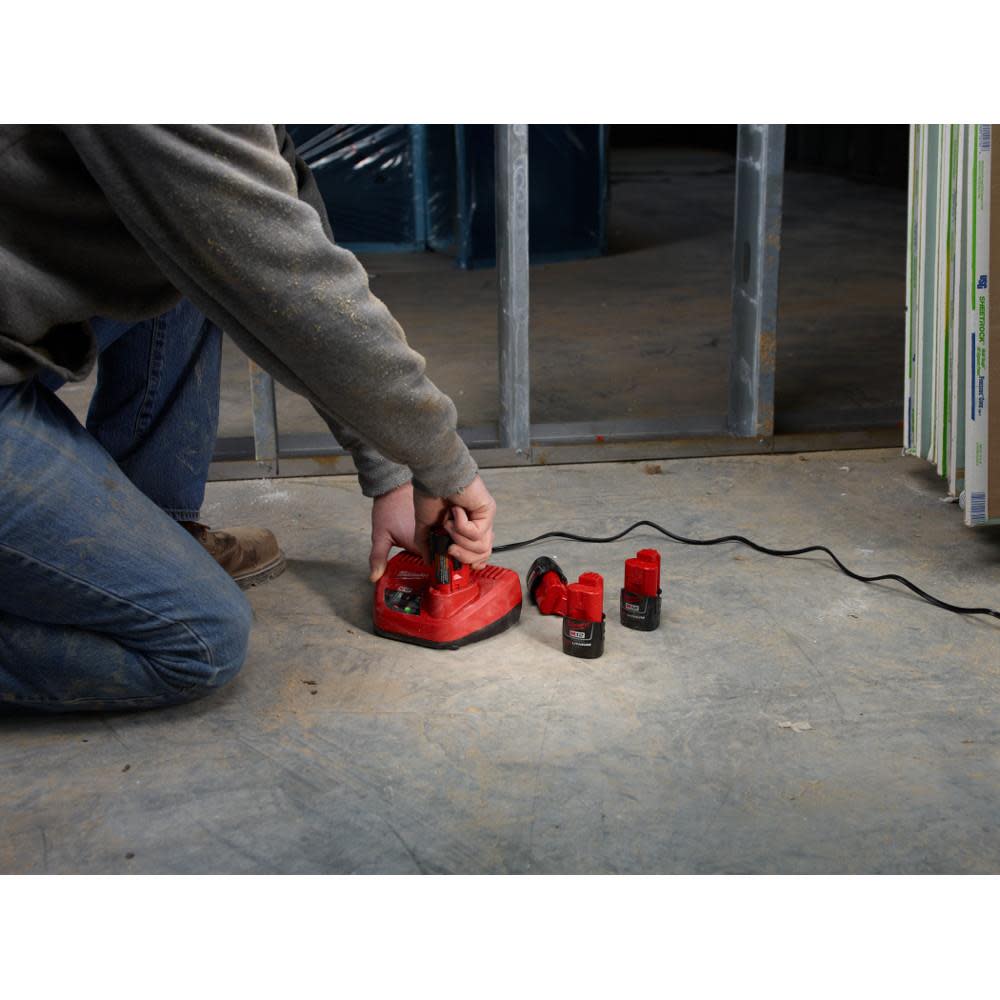 Milwaukee M12 Lithium-Ion Battery Charger - Ascmtools
