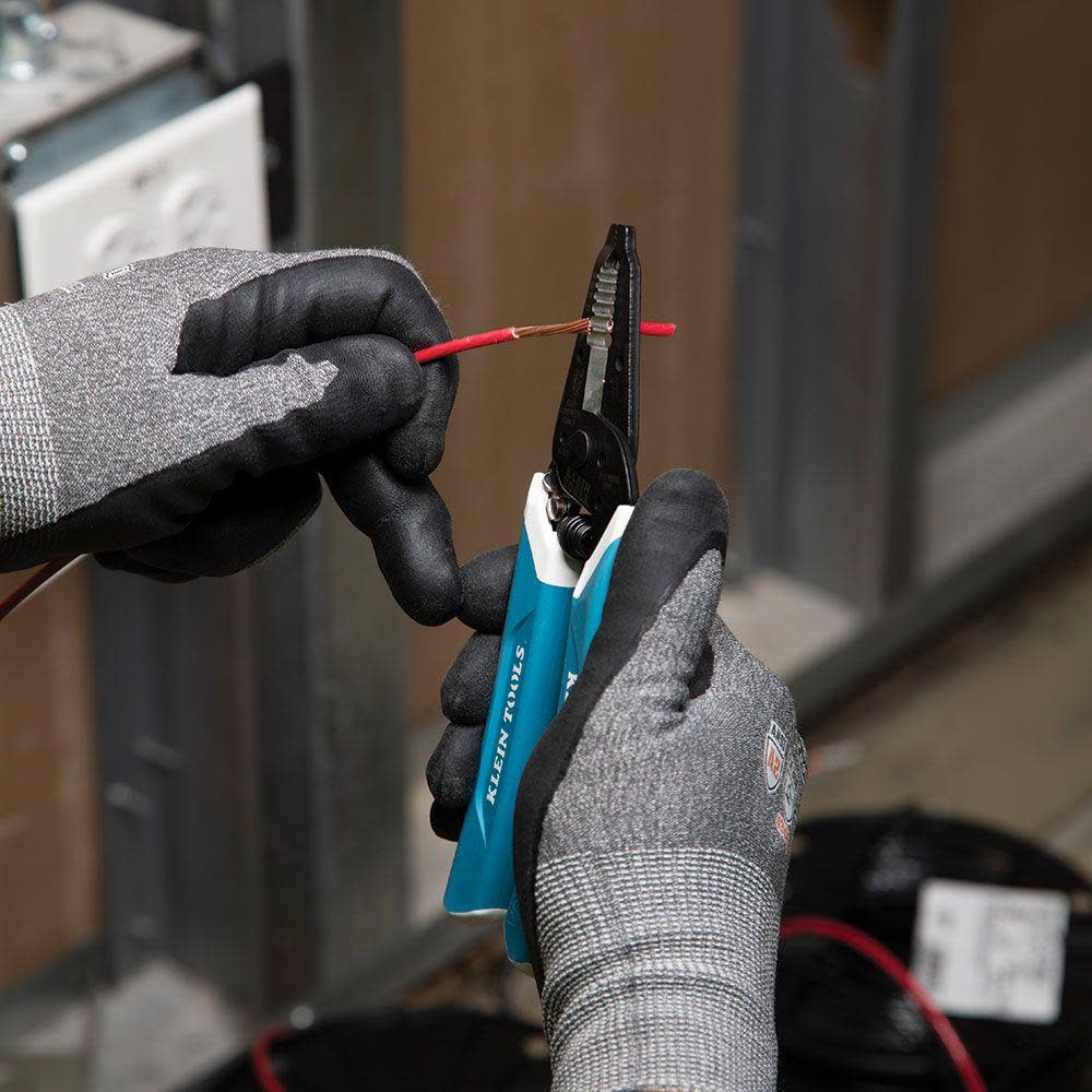 Klein Tools Wire Stripper / Cutter 8-20 AWG - Ascmtools