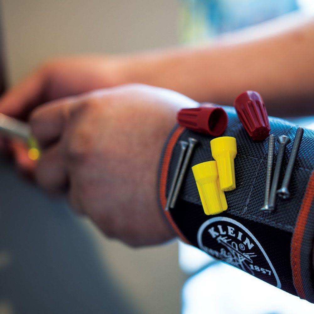Klein Tools Tradesman Pro Magnetic Wristband - Ascmtools