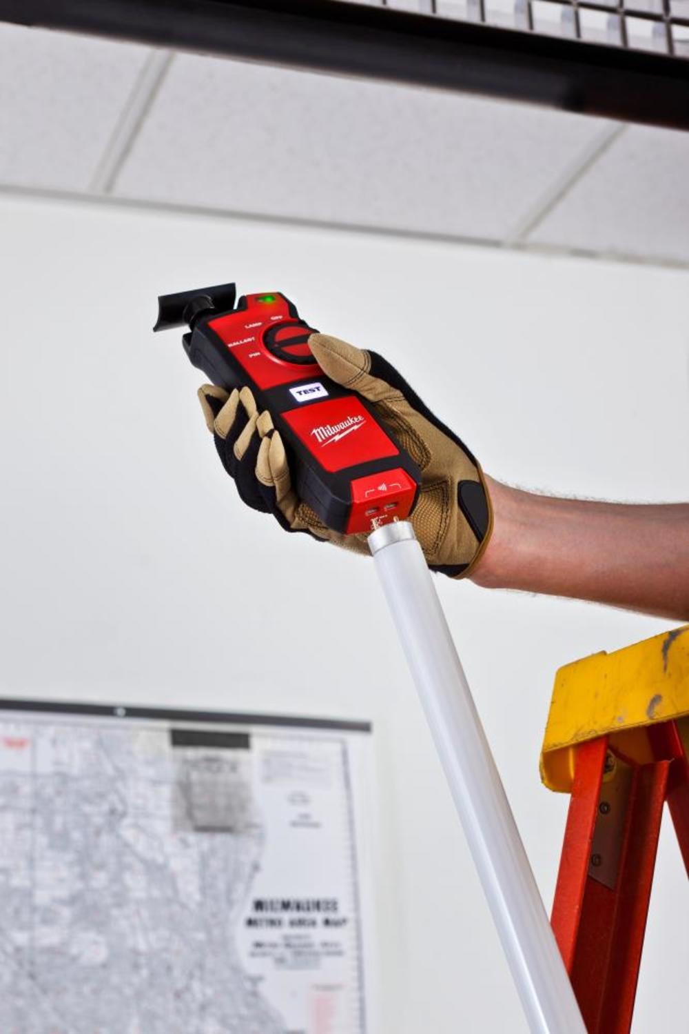 Milwaukee Fluorescent Lighting Tester - Ascmtools