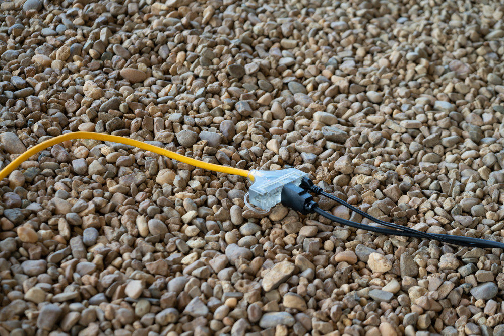 Southwire Cold Weather 3 Outlet Extension Cord 50′ 12/3 - Ascmtools